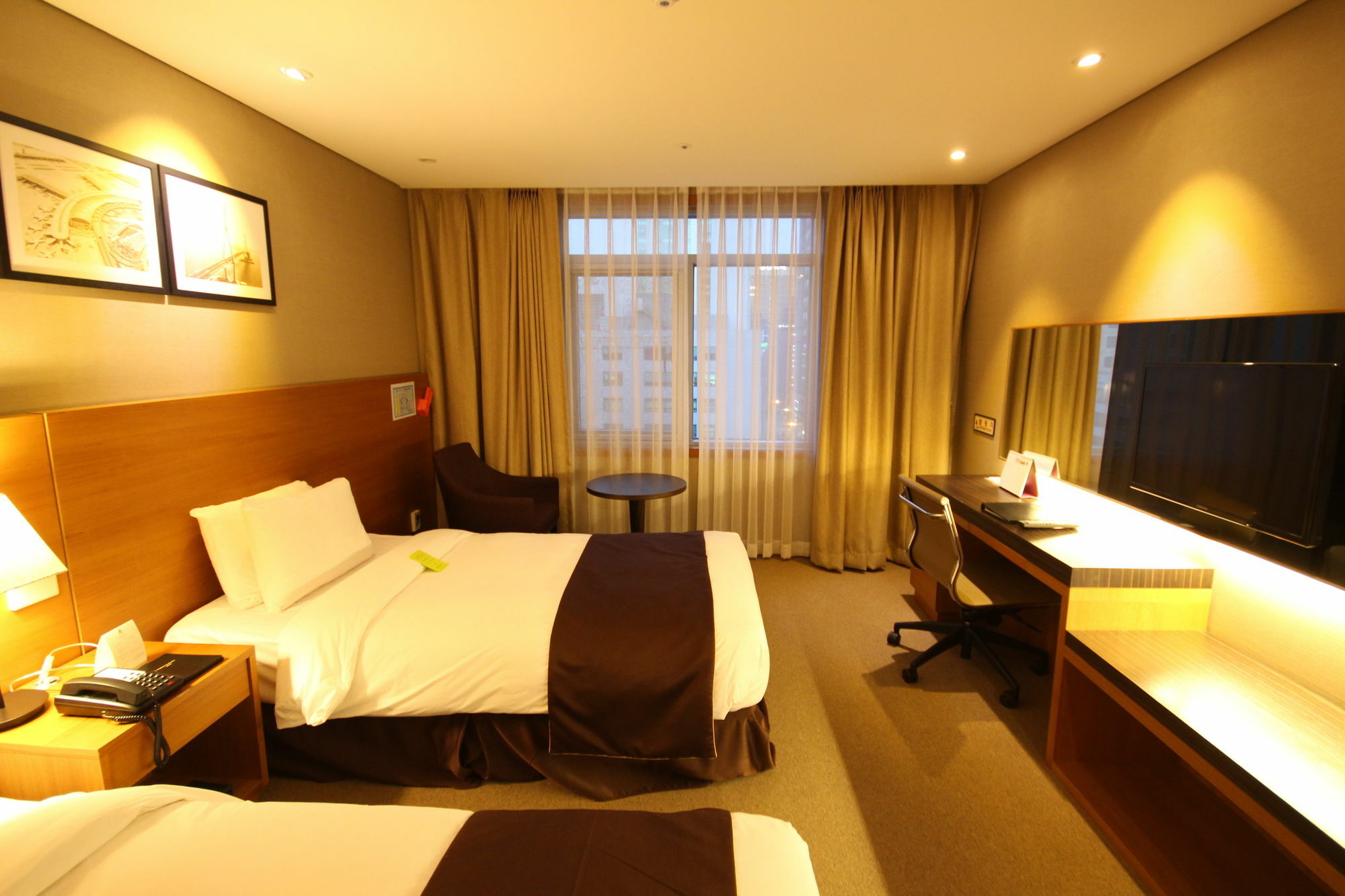 Central Plaza Hotel - Incheon Cityhall Bagian luar foto